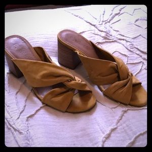 Madewell mules 🌼